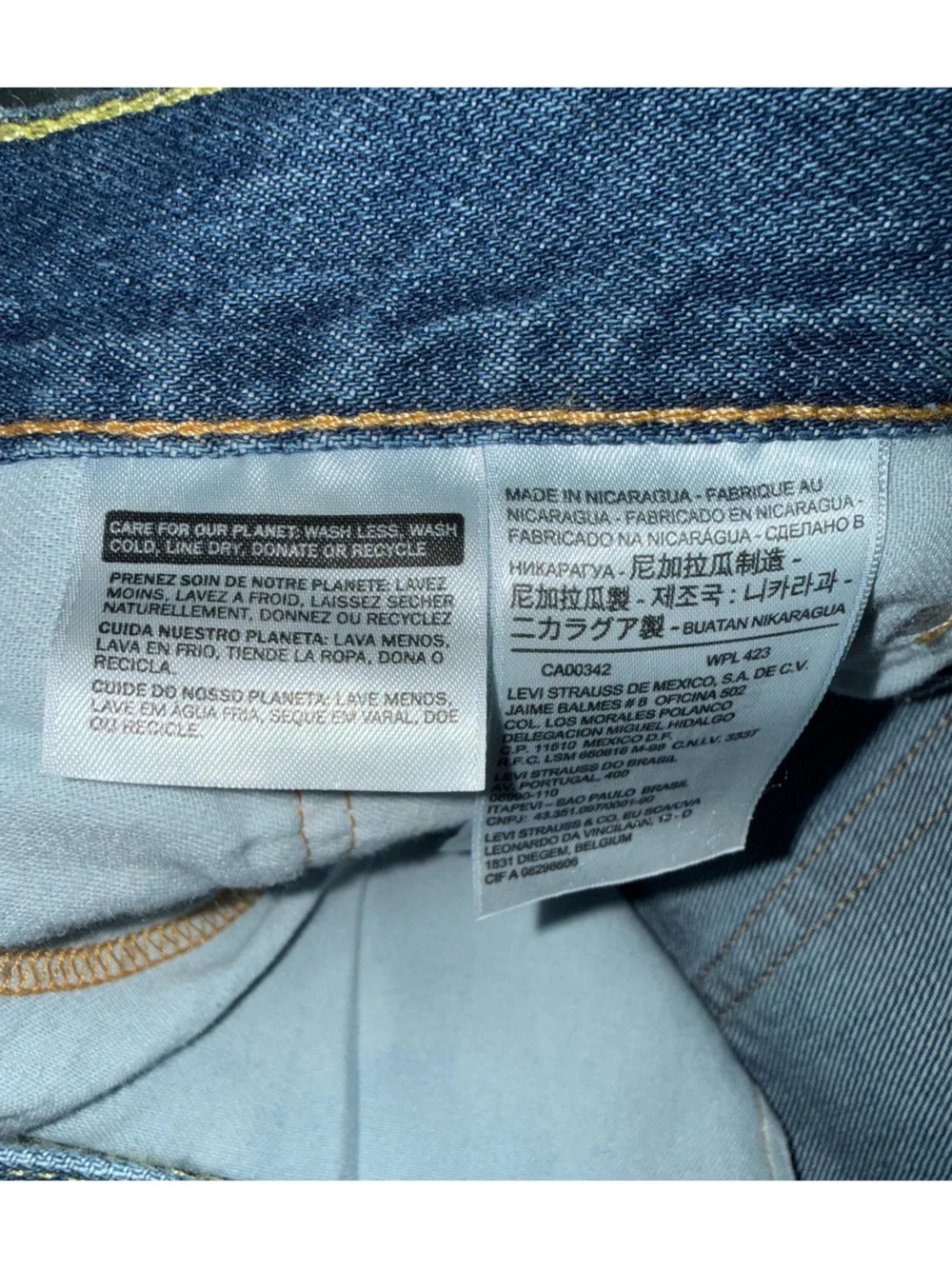 Levi's Straight-Leg Dark Blue Denim Jeans 550 Relaxed